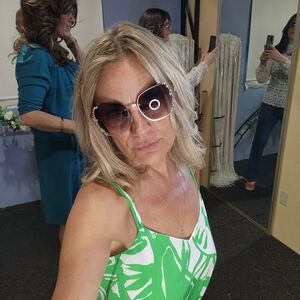 Meet your Posher, Pamela